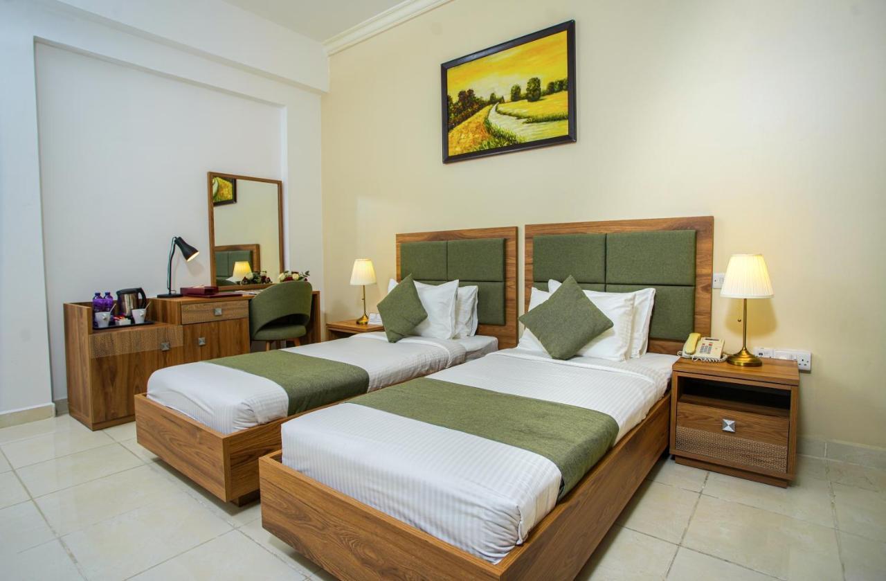 La Villa Palace Hotel Doha Extérieur photo
